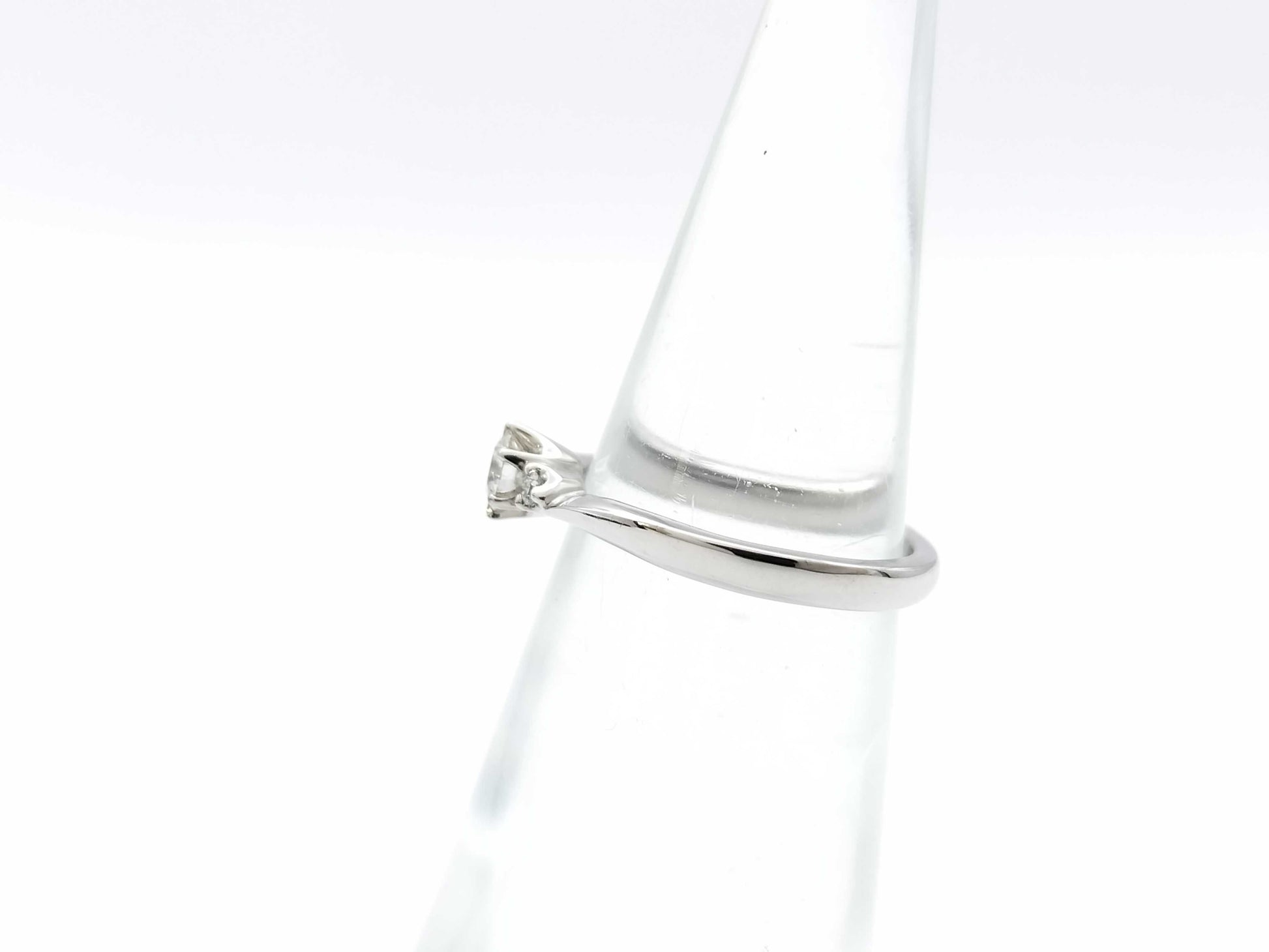 4℃ D0.169ct diamond ring in PT950, 3.3g 