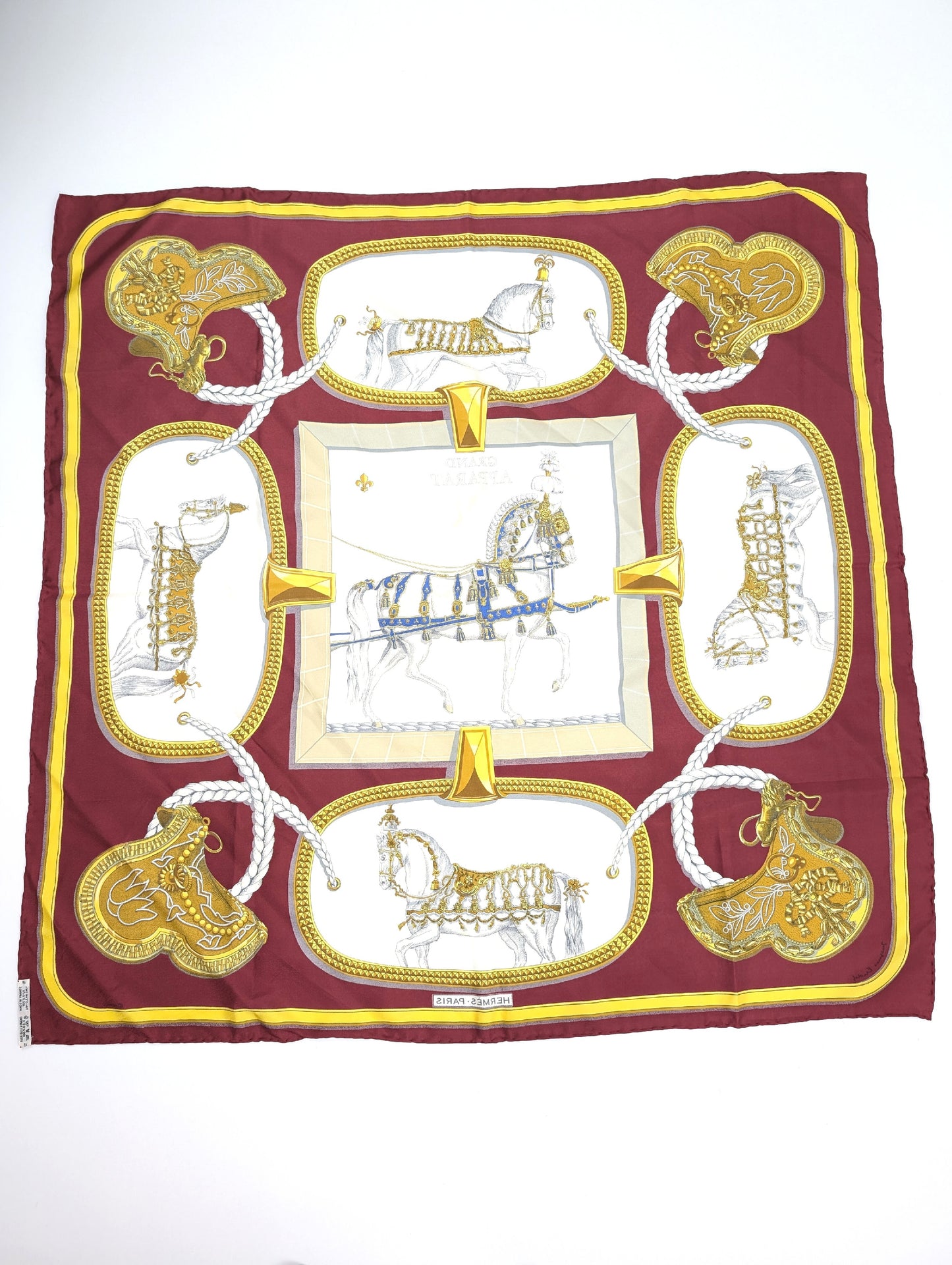 HERMES Carré 90 Scarf, Silk, Horse Carriage, Fully Dressed, Scarf