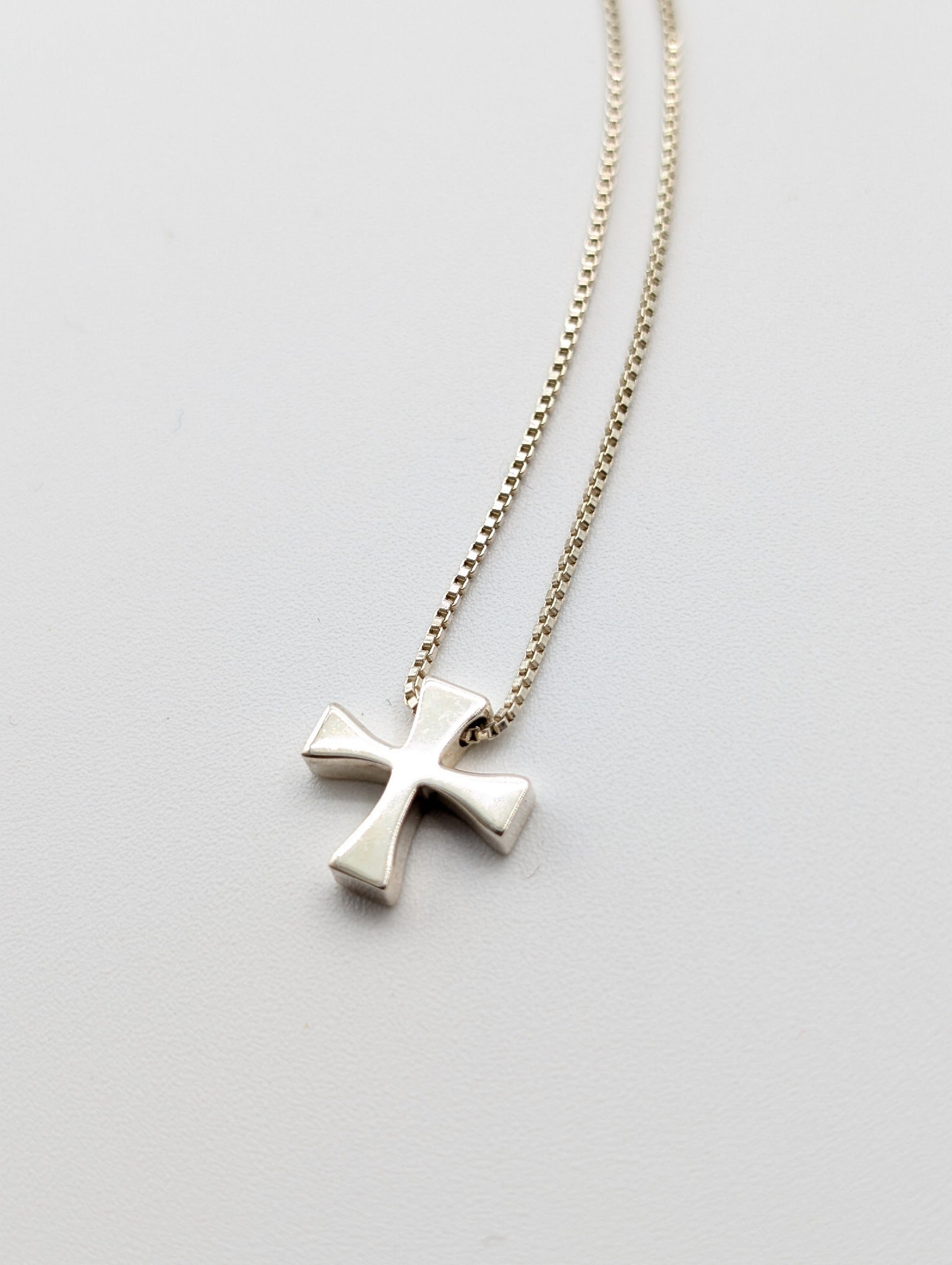 Tiffany & Co. Maltese Cross Necklace, 925, 4.1g