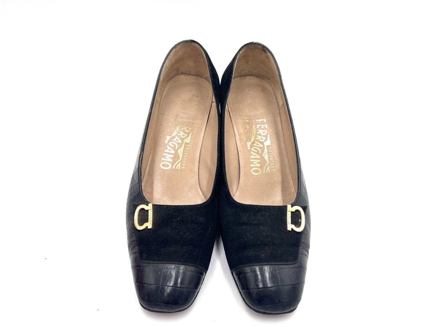 Salvatore Ferragamo Salvatore Ferragamo Gancini Black Size 6 Pumps