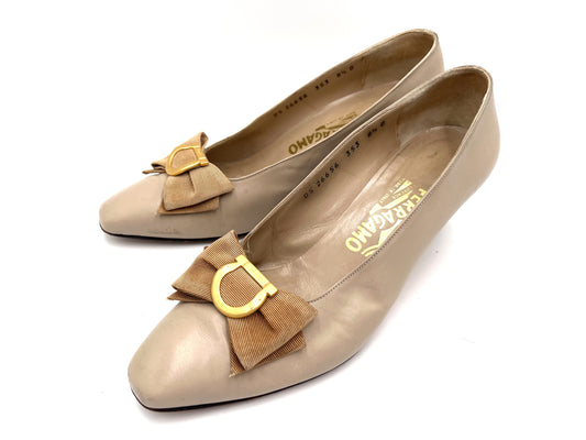Salvatore Ferragamo Gancini Ribbon Leather Beige Pumps, Size 8 1/2