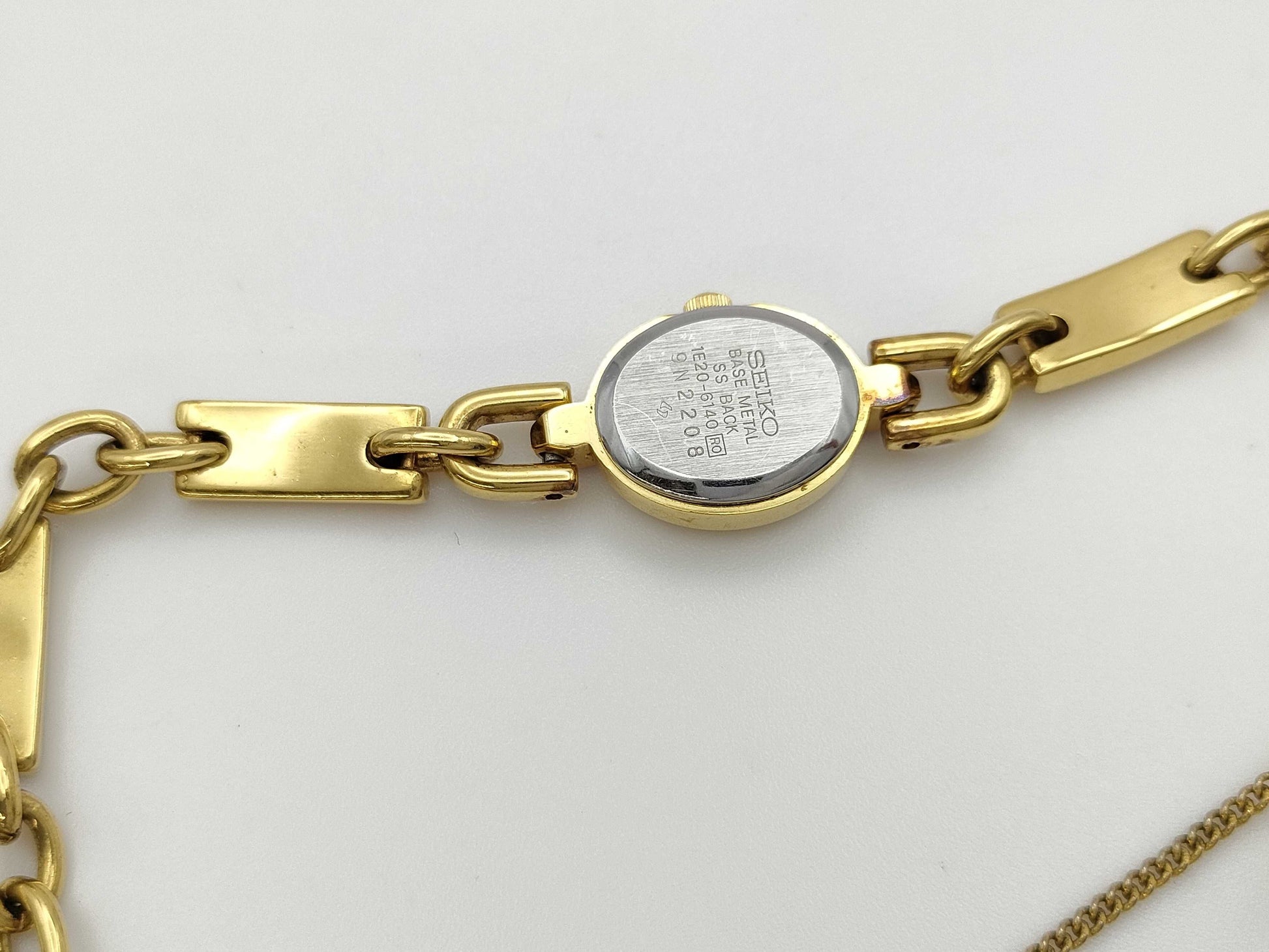 SEIKO 1E20-6140 9N2208 Quartz Women's Watch 