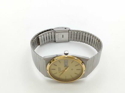 RADO 114.3241.4 17933645 Quartz Women's Watch 