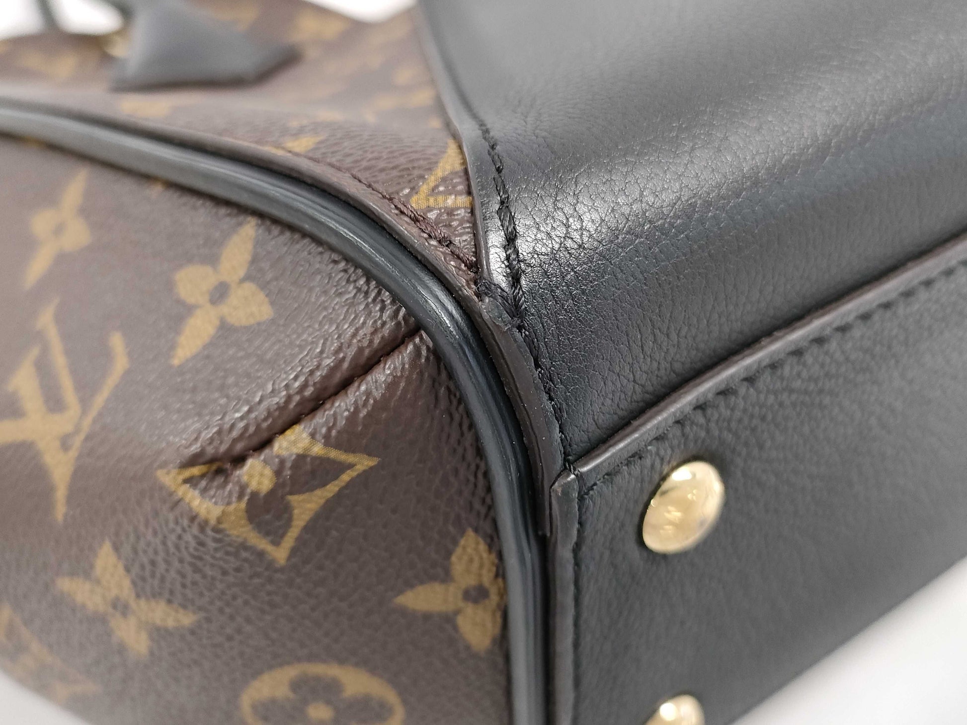 LOUIS VUITTON Kimono PM Monogram Black Handbag M40460