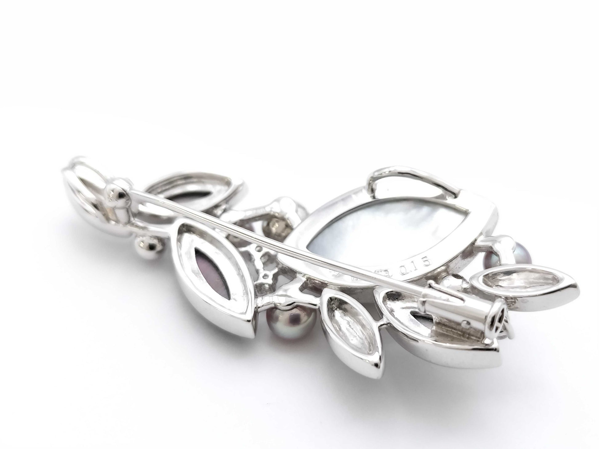 TASAKI Pearl and Shell D0.15ct K18WG 12.1g Brooch 