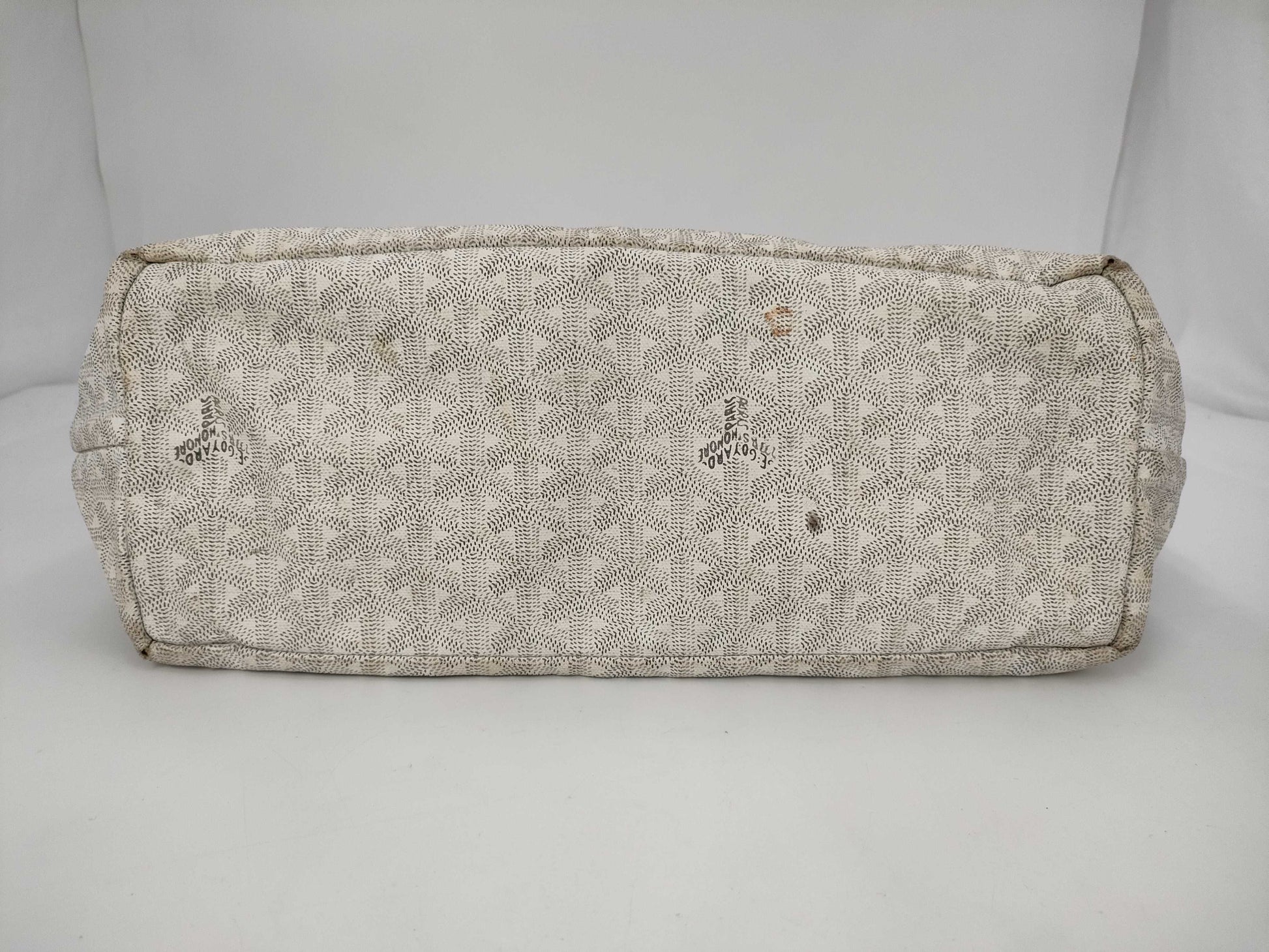 GOYARD Saint Louis Tote Bag with Pouch
