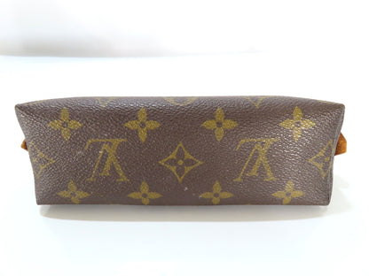 LOUIS VUITTON Monogram Louis Vuitton Monogram Pouch Pouch