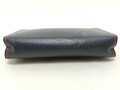 LOUIS VUITTON LOUIS VUITTON Taiga Louis Vuitton Bag LV Taiga Pochette Voyage MM Blue Marine M63394 Second Bag