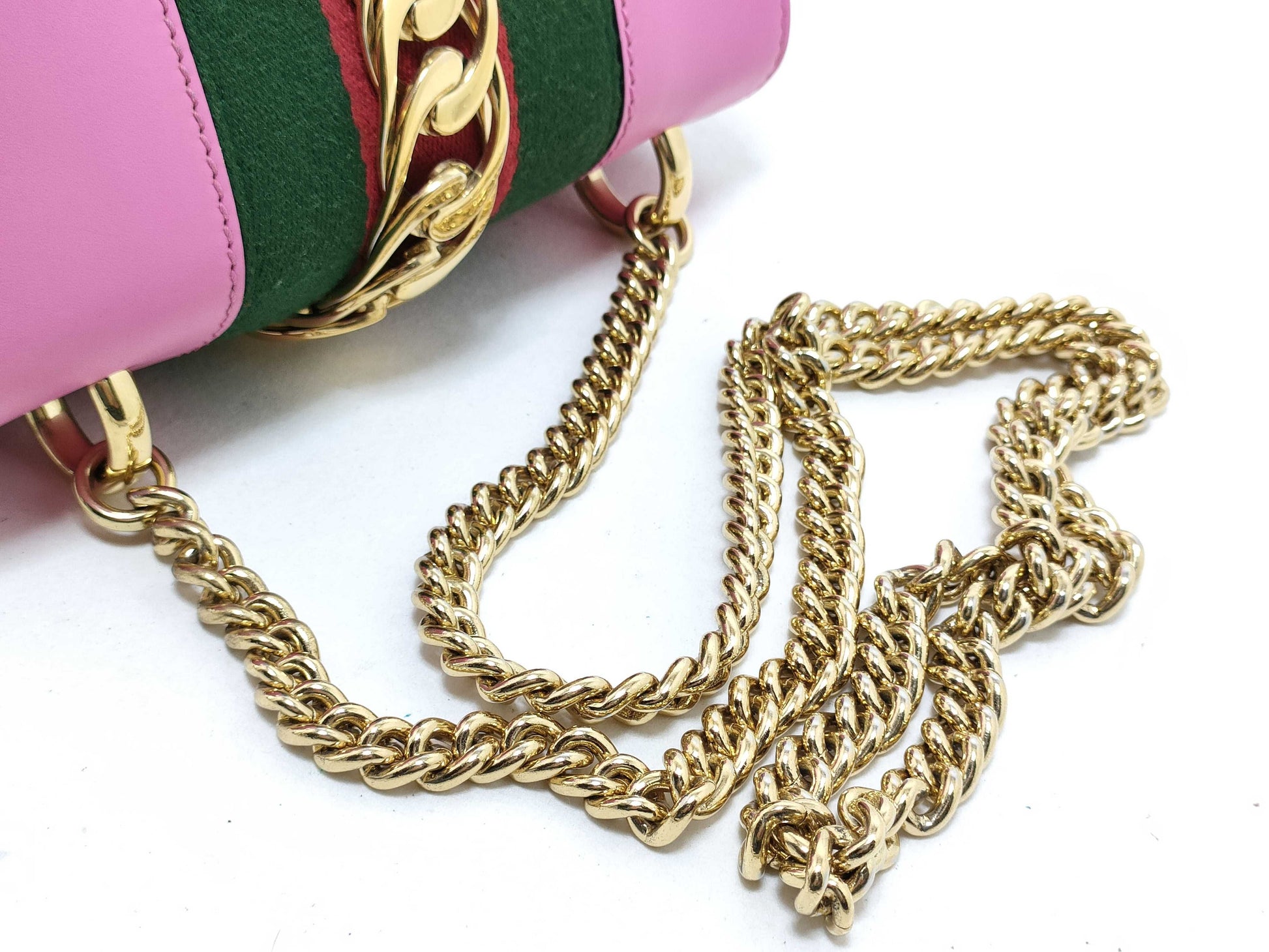 GUCCI GUCCI GUCCI Sylvie Shoulder Bag Leather Pink Shoulder Bag