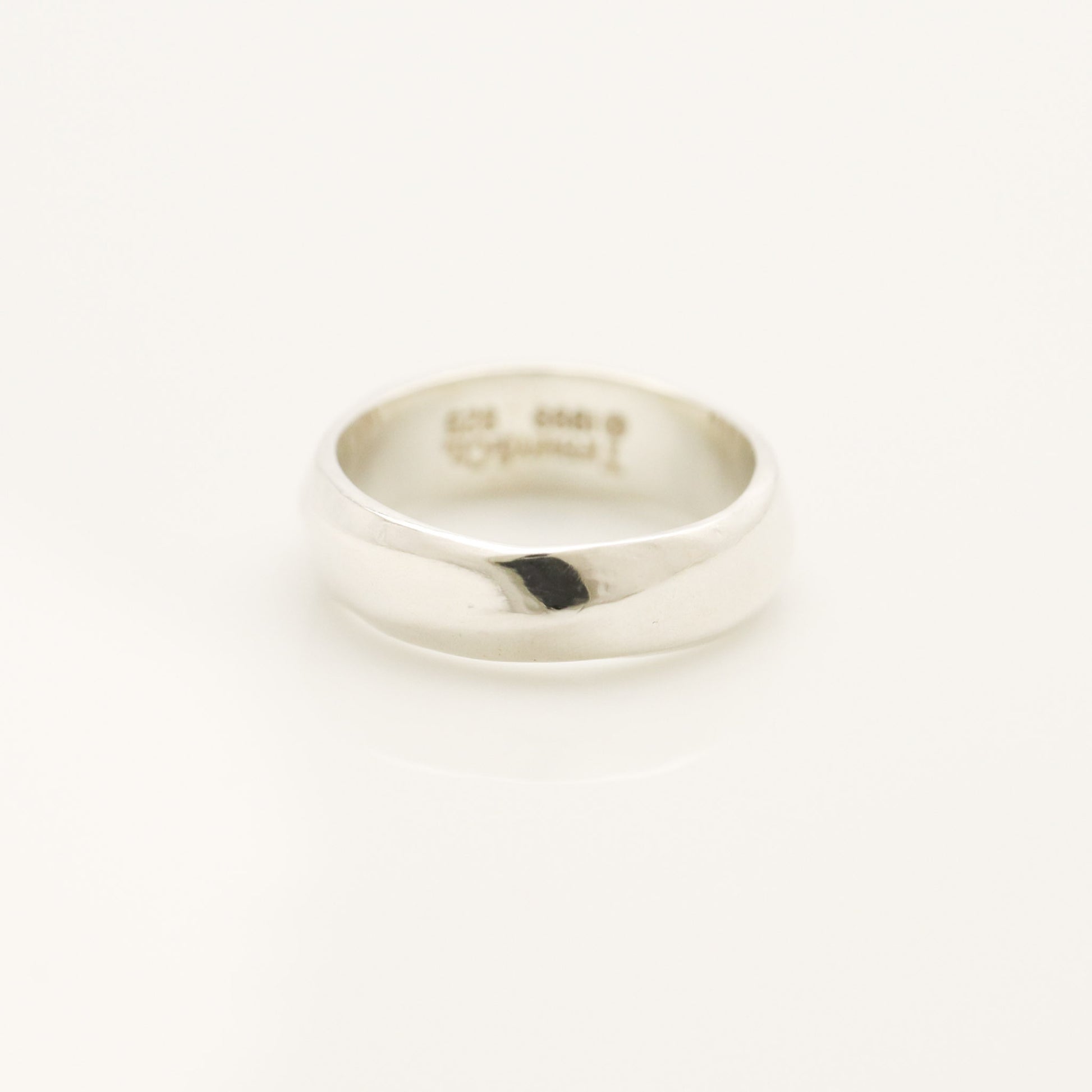 Tiffany & Co. Knife Edge Ring, 925 Sterling Silver, Weight: 4.21g