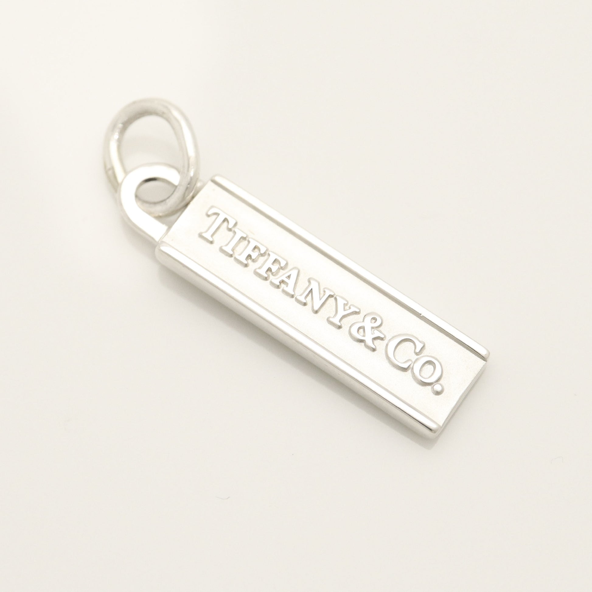 Tiffany & Co. Logo Bar Plate Necklace Pendant in Sterling Silver , Weight: 5.03g