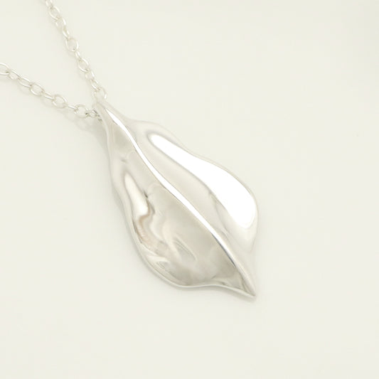 Tiffany & Co. Leaf Necklace Pendant, Sterling Silver , Weight: 8.76g