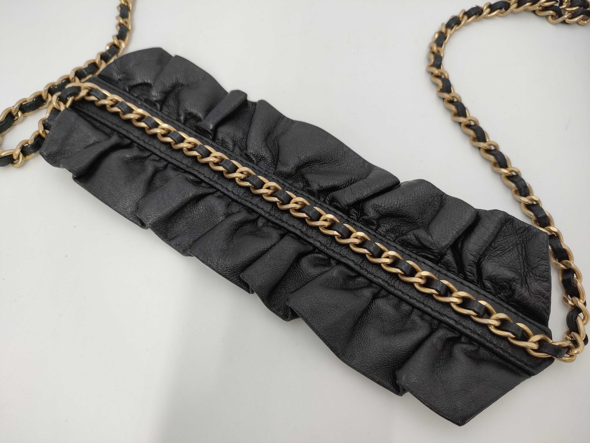CHANEL Romance Chain Wallet Shoulder Bag Serial Seal Shoulder Bag