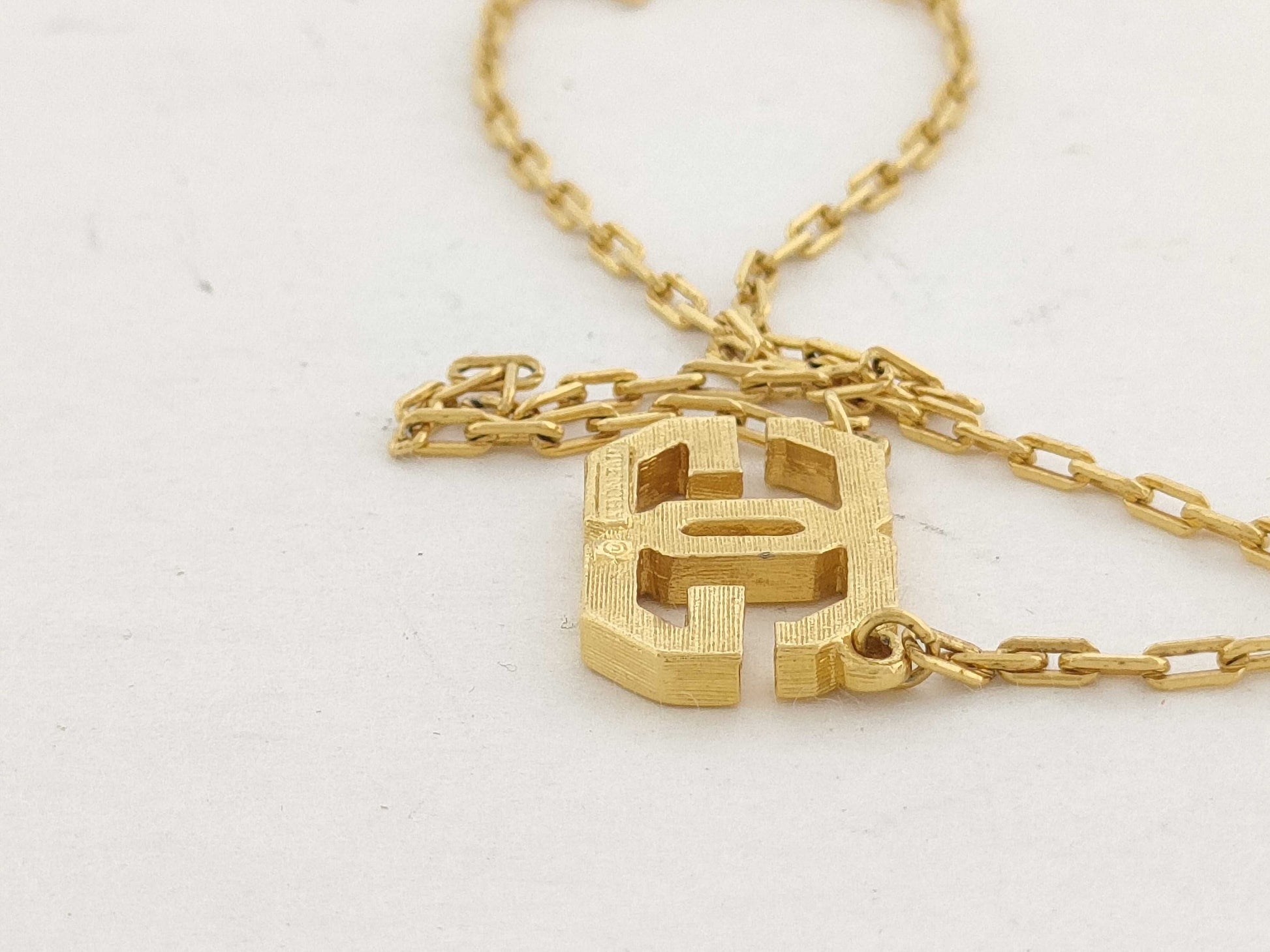 GIVENCHY Logo Gold 6.5g Necklace