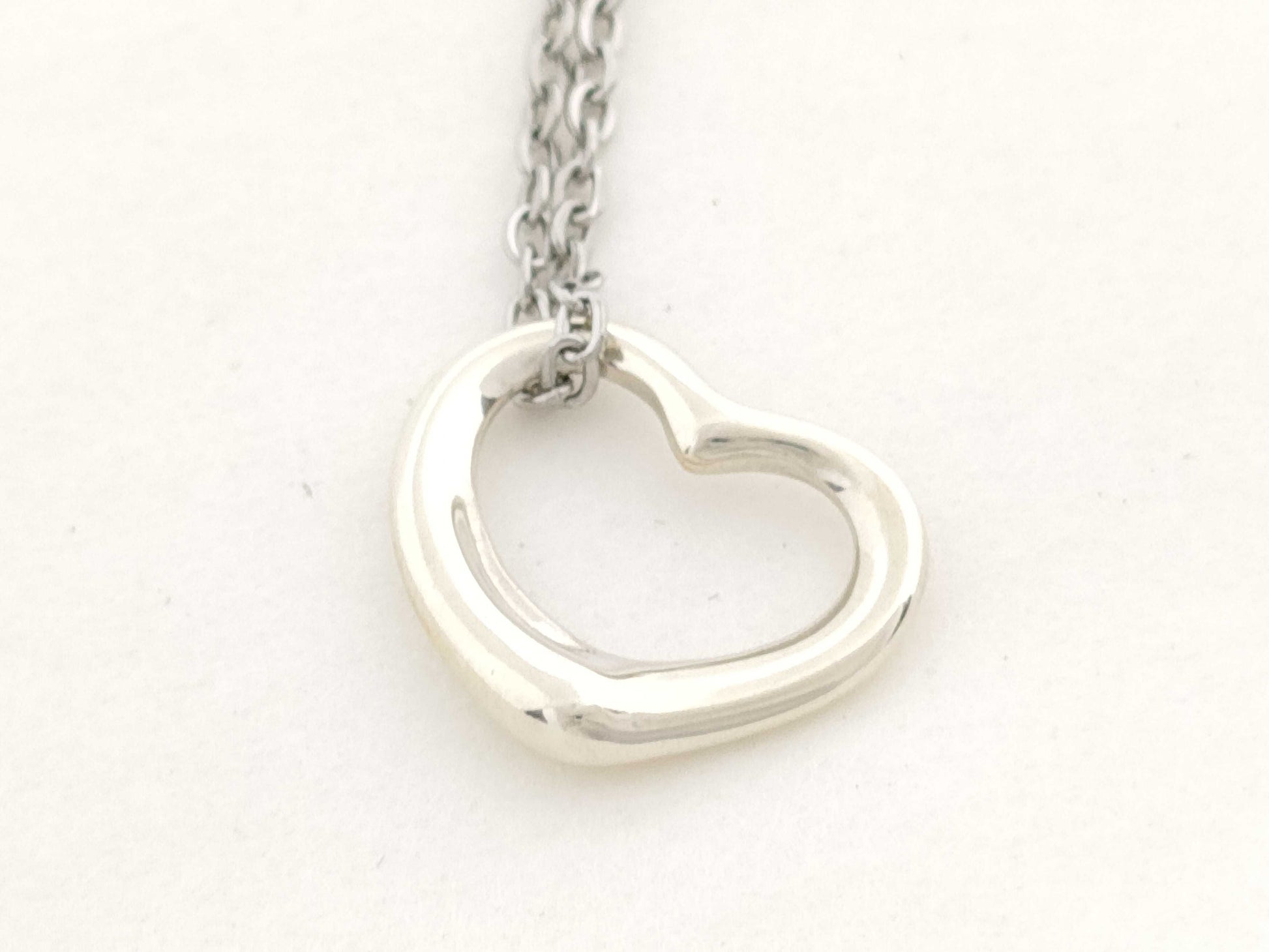 Tiffany & Co. Tiffany & Co. Open Heart Necklace in 925, 2.9g