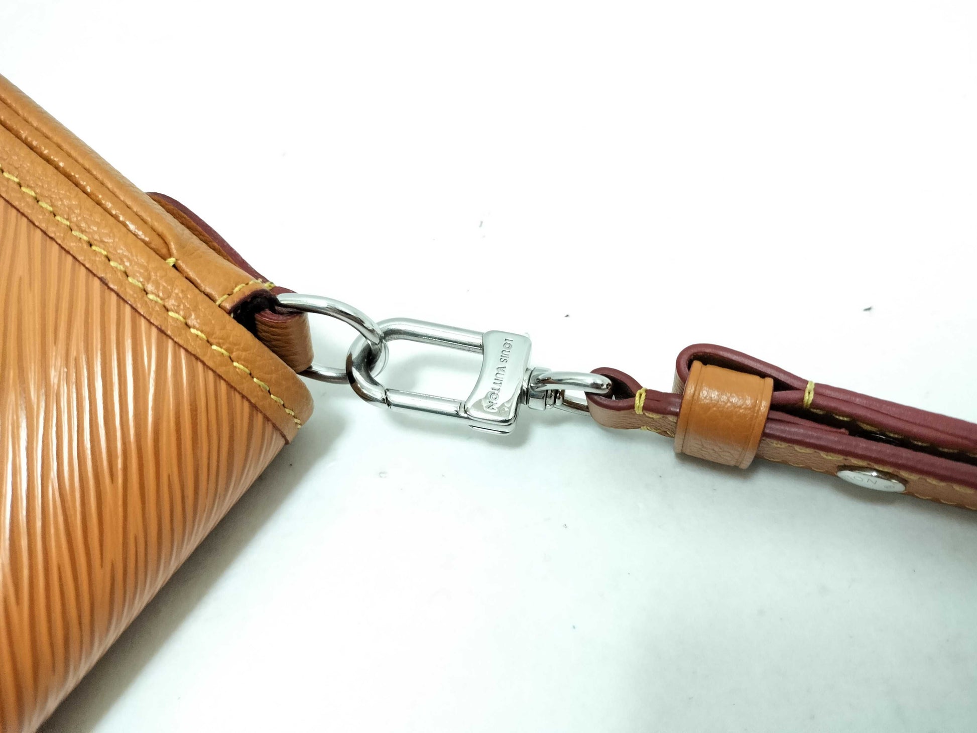 LOUIS VUITTON Bussi Shoulder Bag