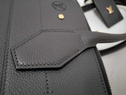 LOUIS VUITTON City Steamer MM Handbag