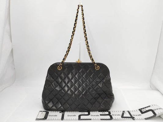 CHANEL Matelasse Lamb Turnlock Shoulder Tote Bag with Seal
