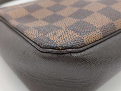 LOUIS VUITTON Damier Vuitton Truth Makeup Handbag