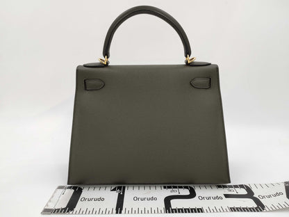 HERMES Kelly 28 Serie Handbag in Epsom Leather, Dark Green with Gold Hardware and Z Stamp