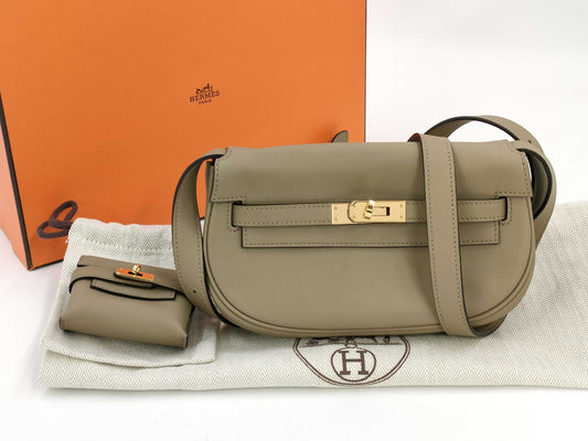 HERMES Kelly Move Shoulder Bag in Beige Marfa Leather with Gold Hardware and Double Stamp