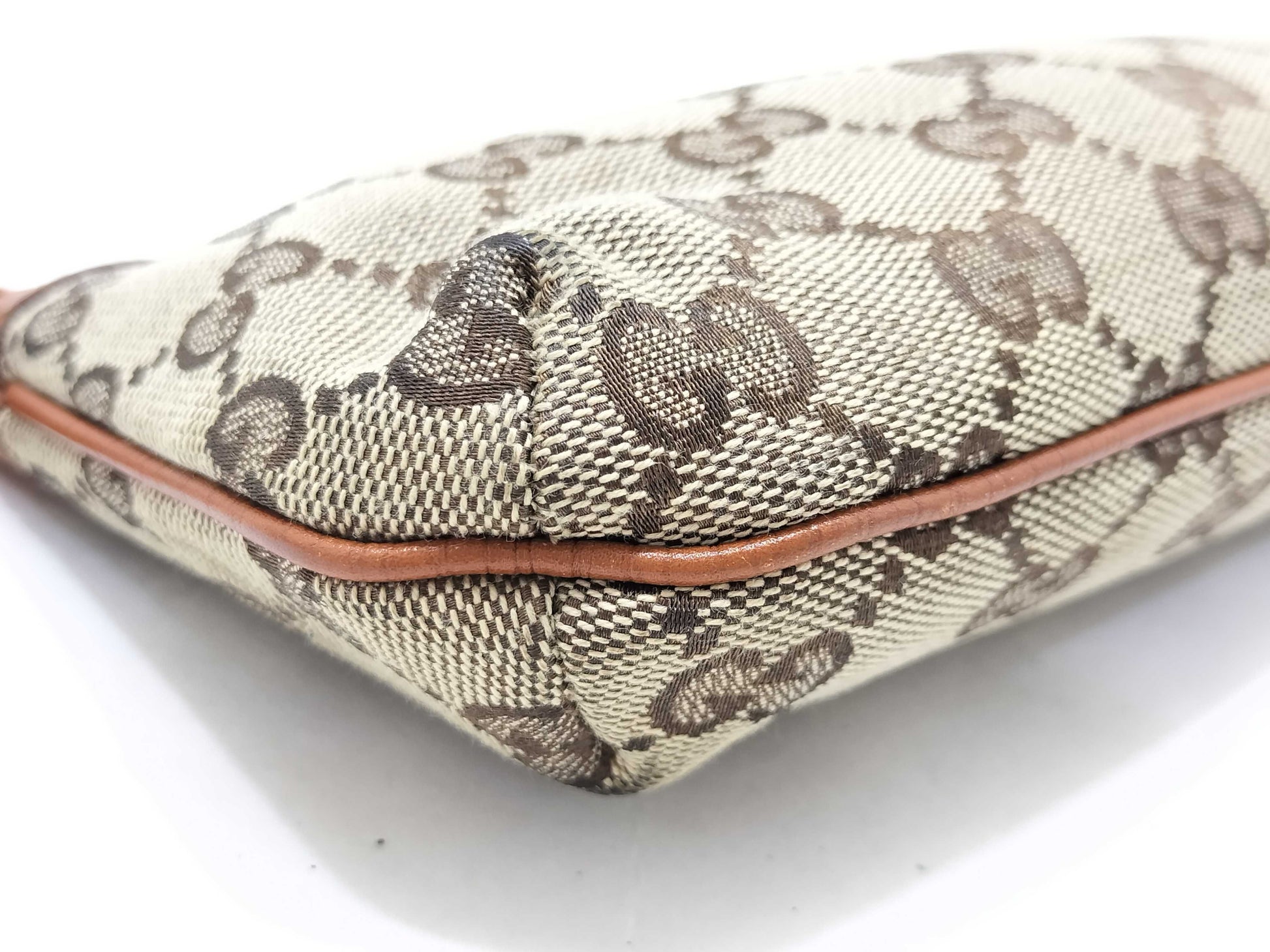 GUCCI GG Canvas Pouch with Jackie Clasp