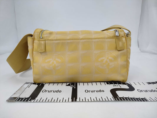CHANEL New Travel Vanity Bag A15829 Yellow Shoulder Bag