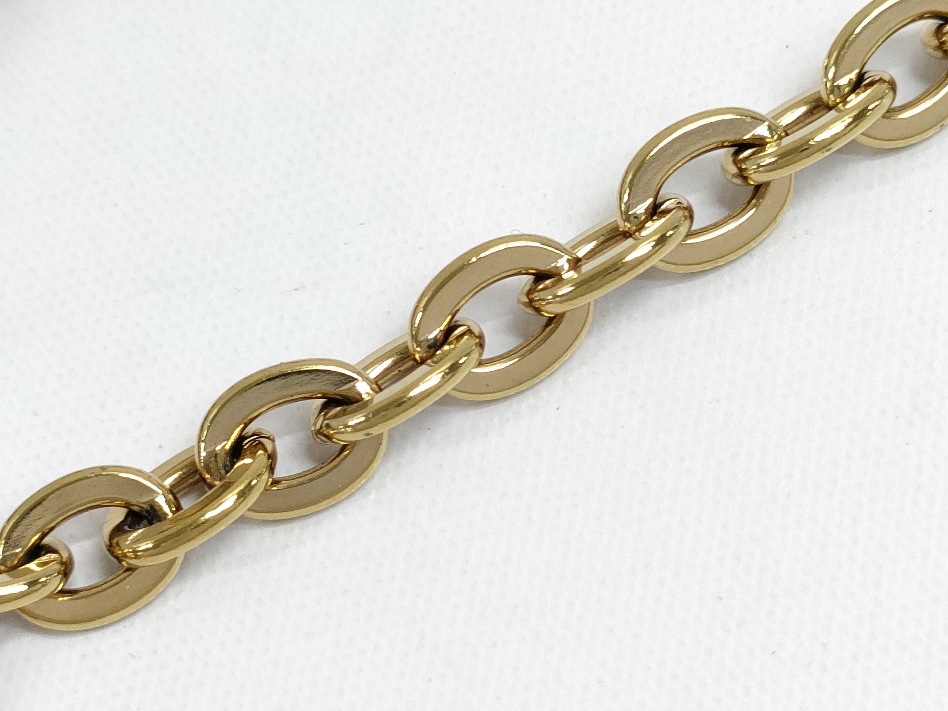 LOUIS VUITTON Chain Shoulder Bag