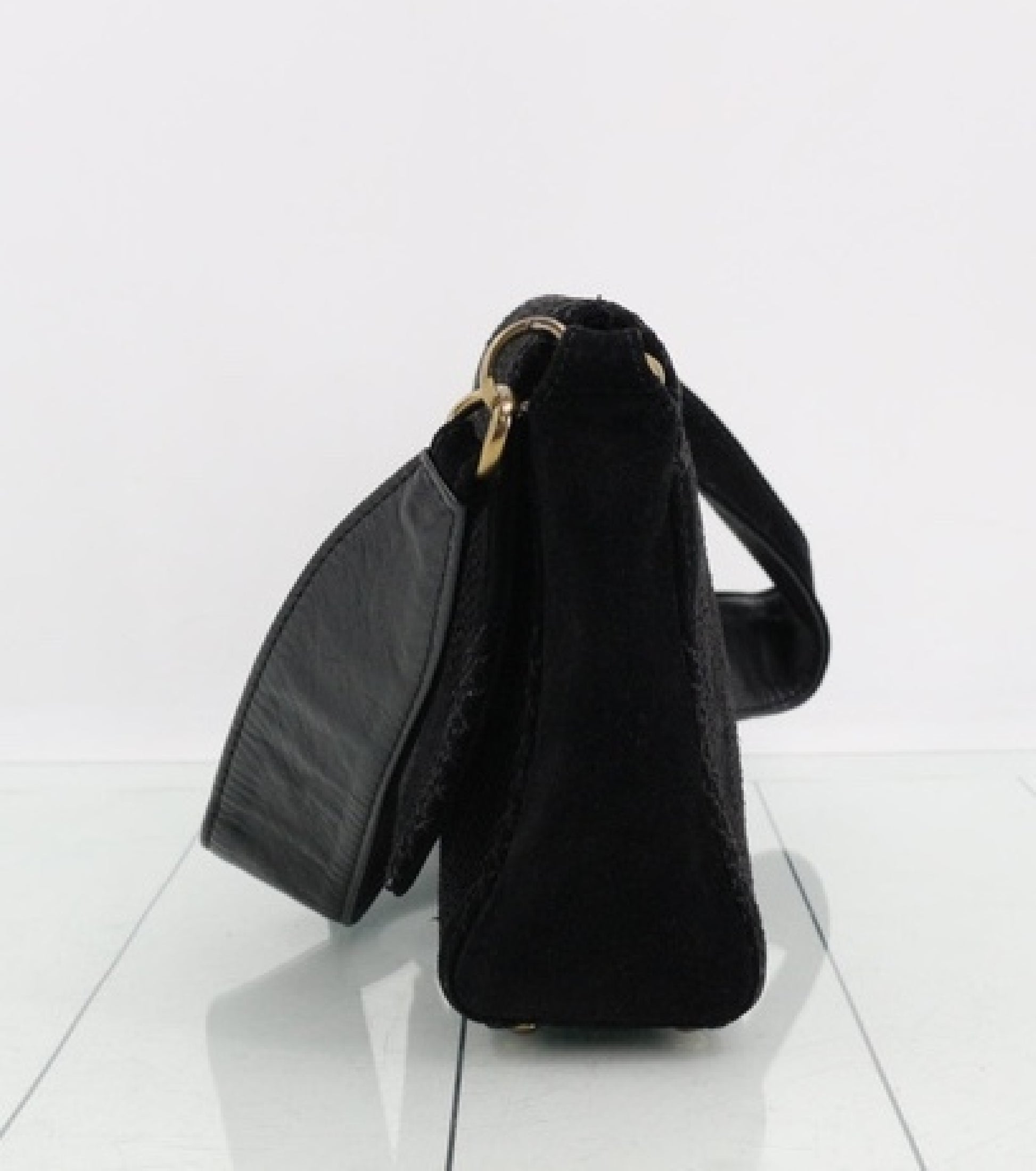 CHANEL Seal/Card Included No. 7 Shoulder Bag