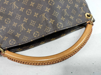 LOUIS VUITTON Monogram Louis Vuitton Artsy Monogram Shoulder Bag