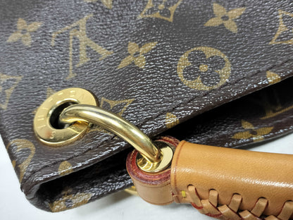 LOUIS VUITTON Monogram Louis Vuitton Artsy Monogram Shoulder Bag