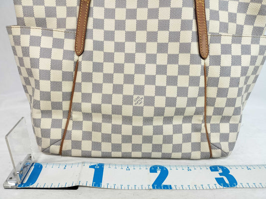 LOUIS VUITTON Damier Azur Louis Vuitton Totally Azur Tote Bag