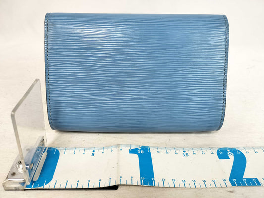 LOUIS VUITTON Epi Louis Vuitton Epi Pochette Louise Shoulder Bag