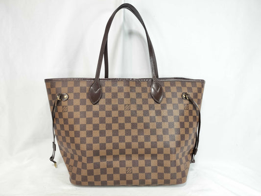 LOUIS VUITTON Damier Neverfull MM Shoulder Bag