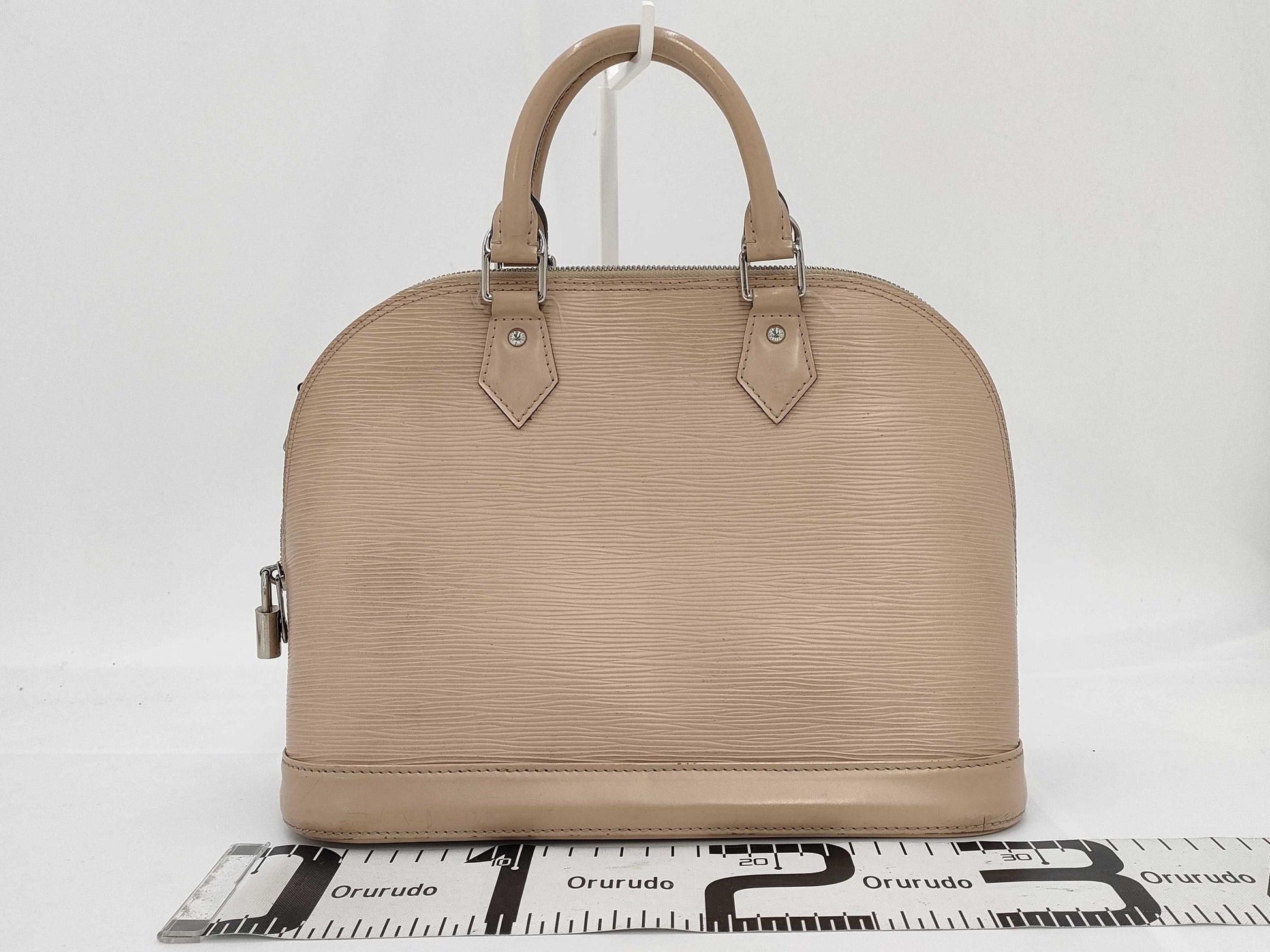 LOUIS VUITTON Louis Vuitton Alma Handbag Handbag