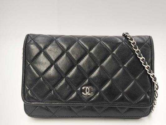 CHANEL Matelasse Black 19 Series Shoulder Bag