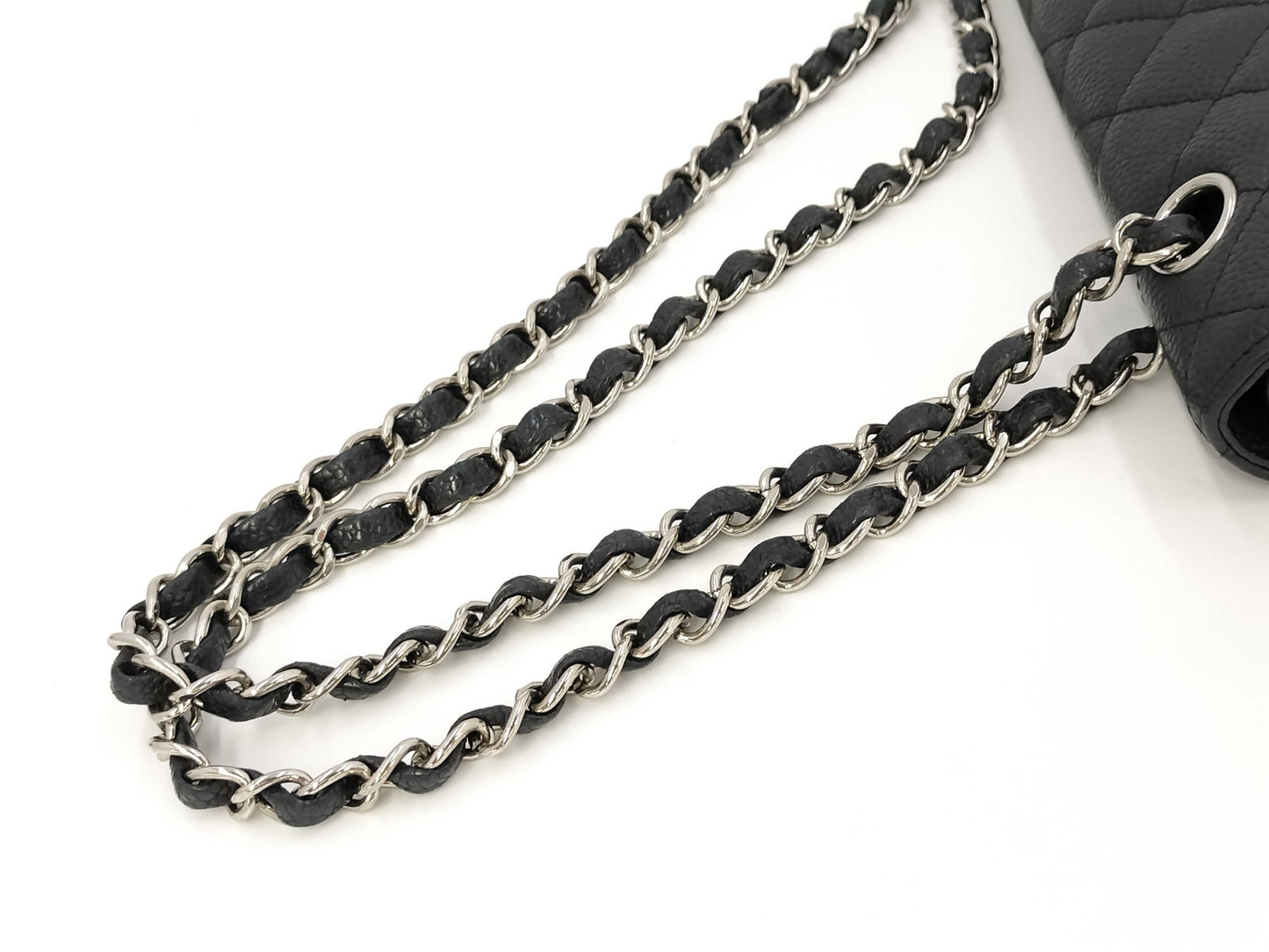 CHANEL Matelasse Caviar Skin Shoulder Bag