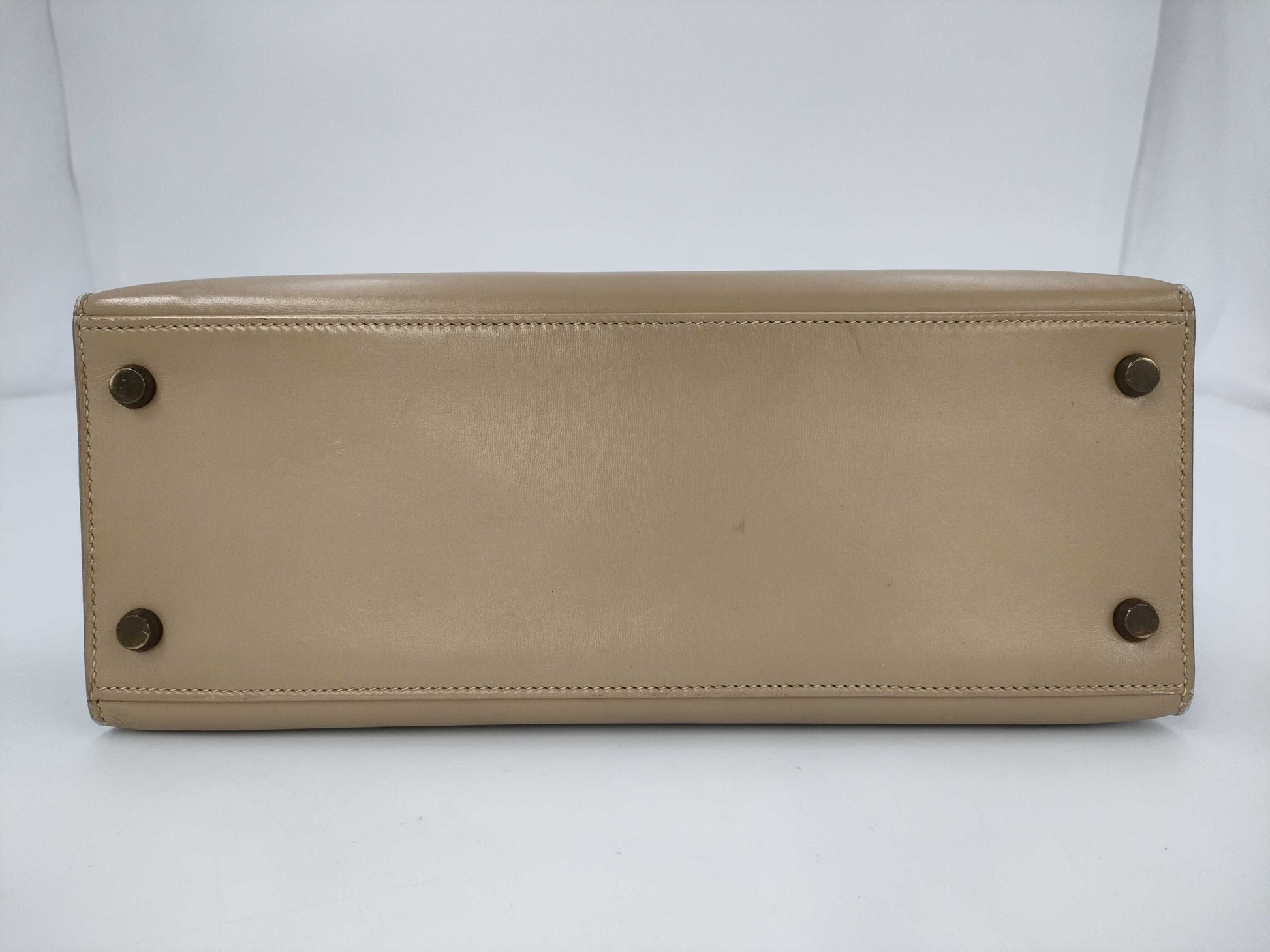 HERMES Kelly 28 Beige Handbag