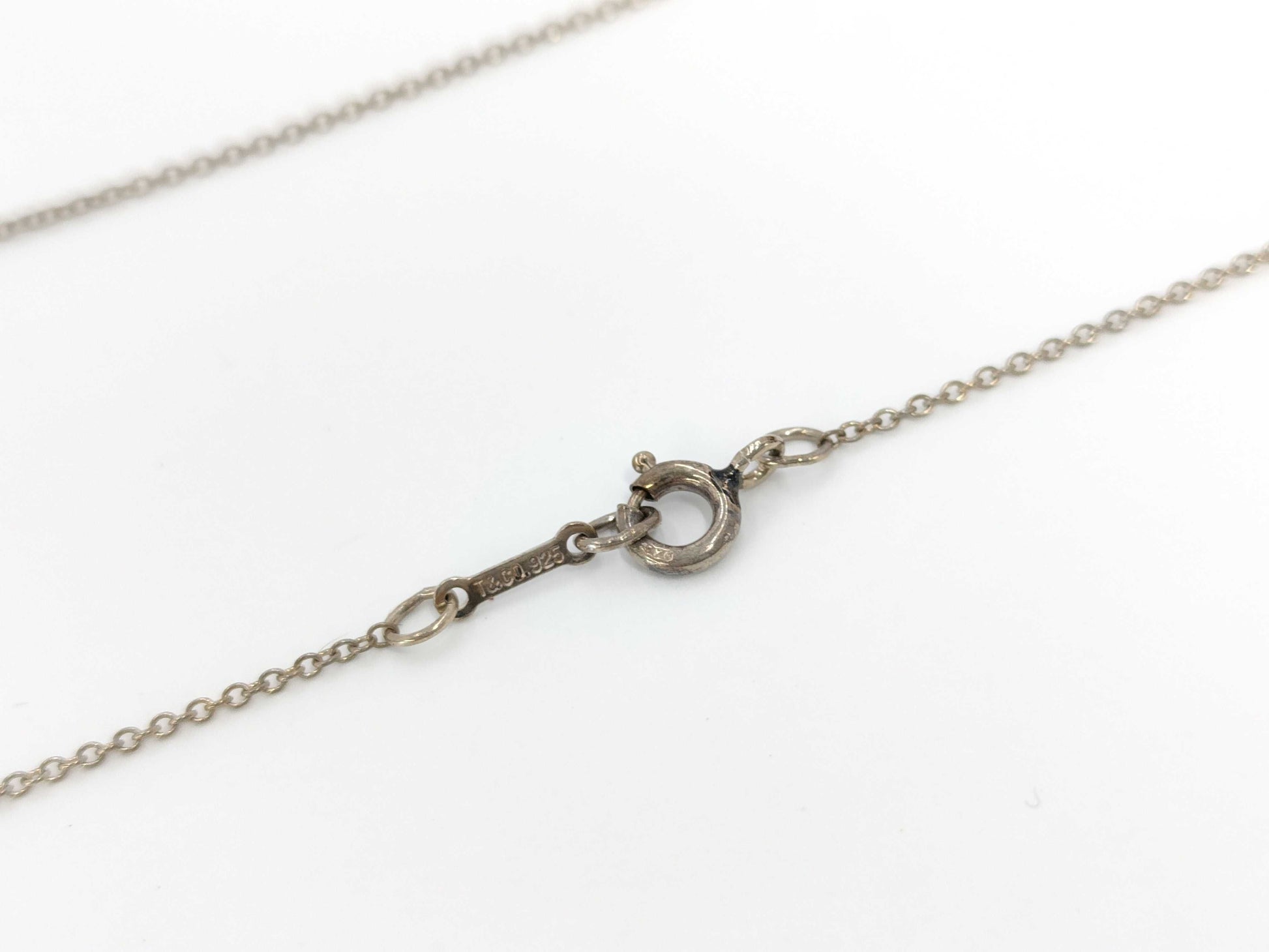 Tiffany & Co. Paloma Picasso Kiss Cross Necklace in SV925, 2.7g
