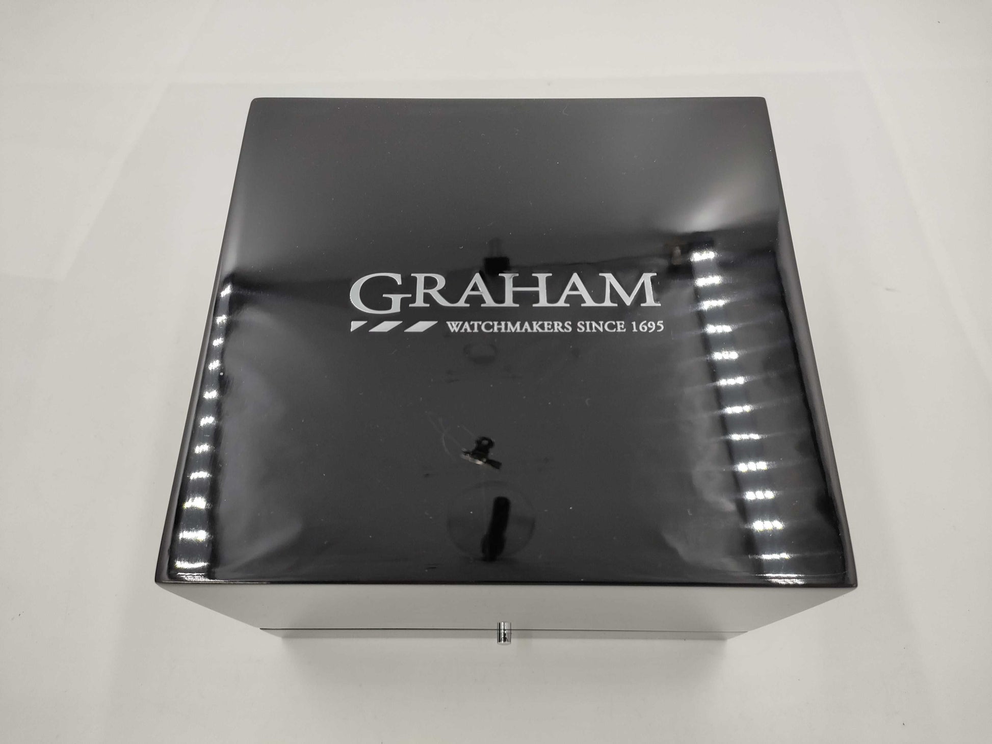 GRAHAM Empty Box Unisex