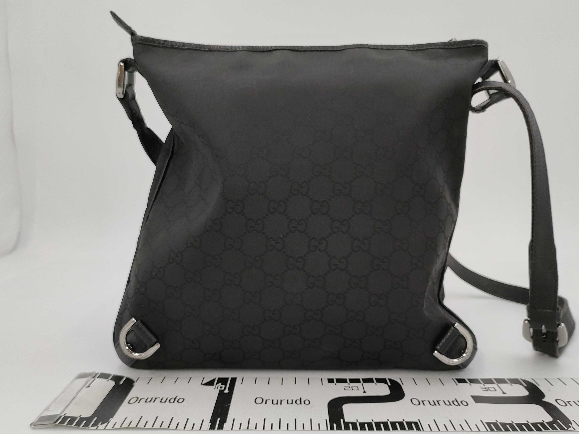 GUCCI Abbey Black Shoulder Bag 268642