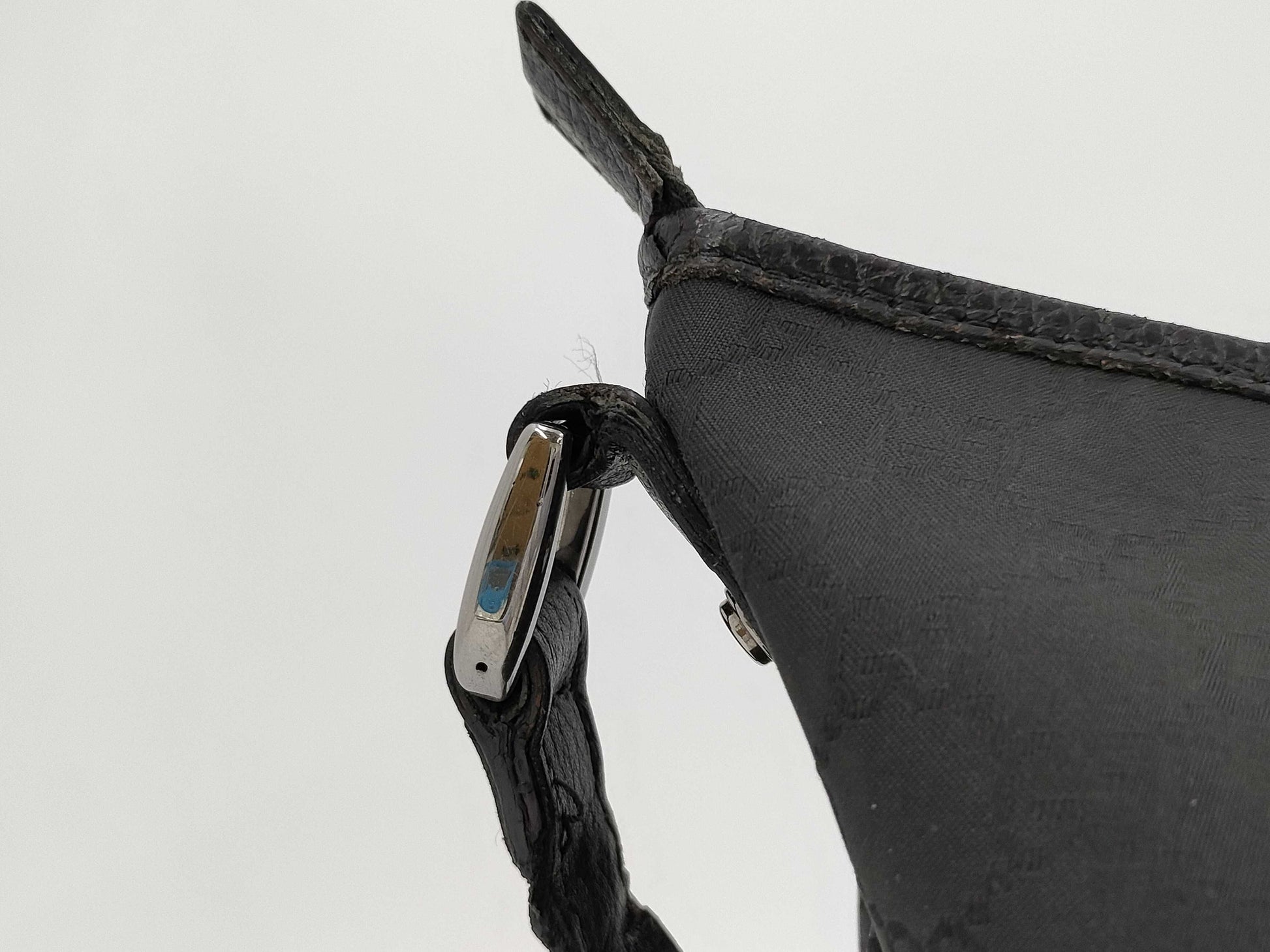 GUCCI Abbey Black Shoulder Bag 268642