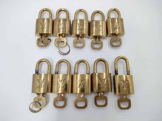 LOUIS VUITTON Cadena Key 10 pieces Other accessories
