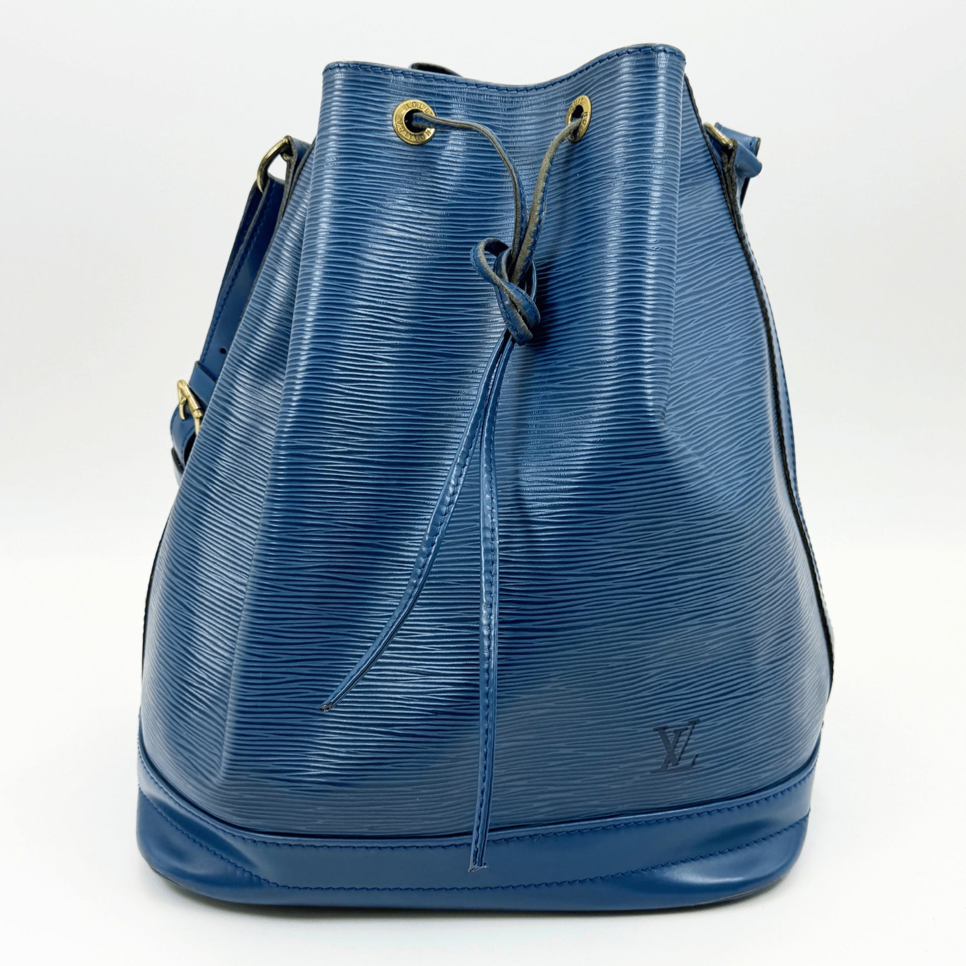 LOUIS VUITTON Epi Petit Noe M44105 Shoulder Bag