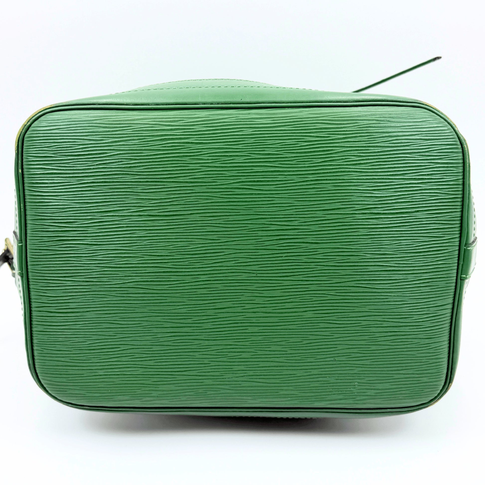 LOUIS VUITTON Epi Noe Green M44004 Shoulder Bag