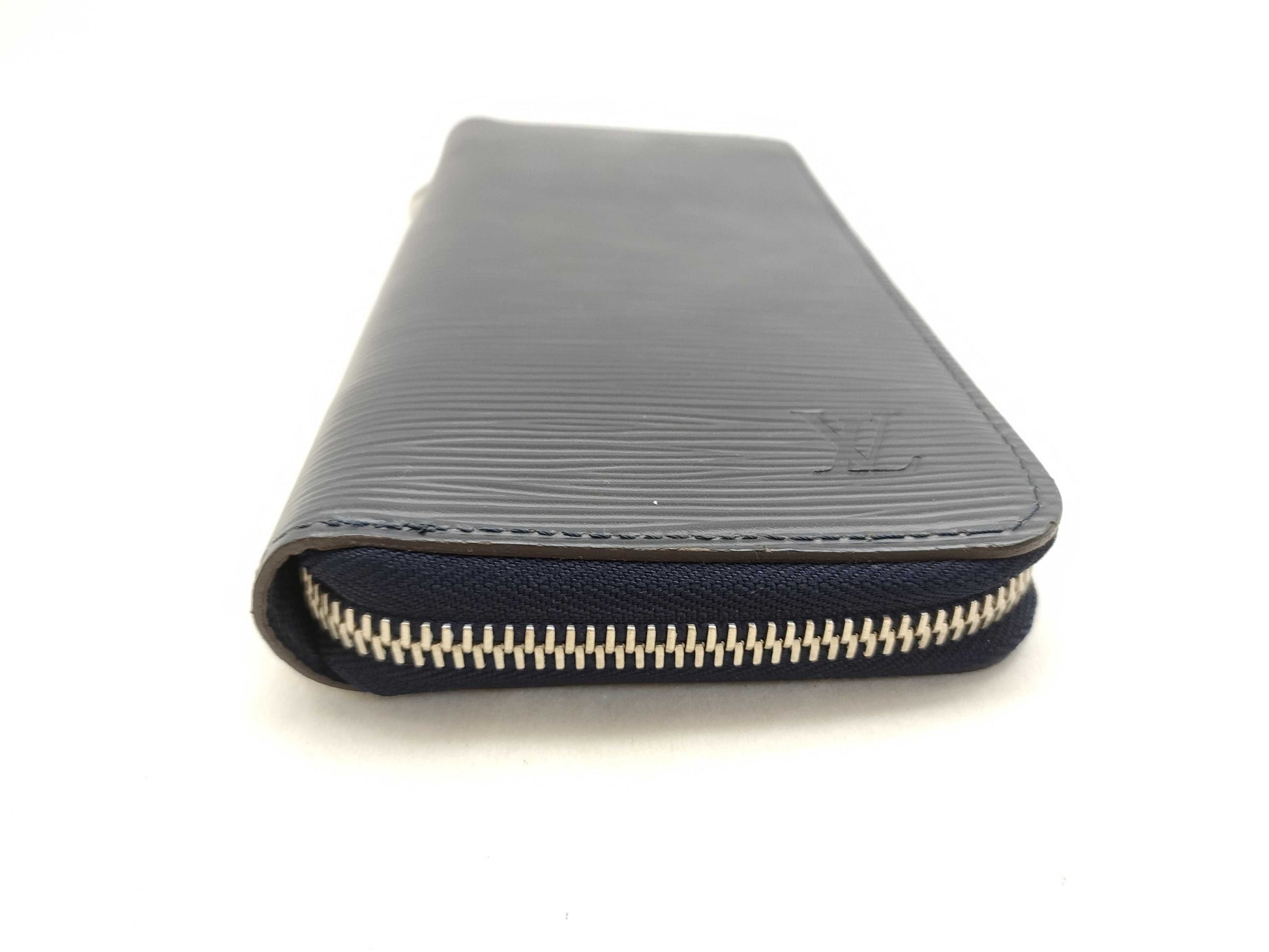 LOUIS VUITTON Epi Zippy Wallet Vertical M61828 CA4157 Wallet