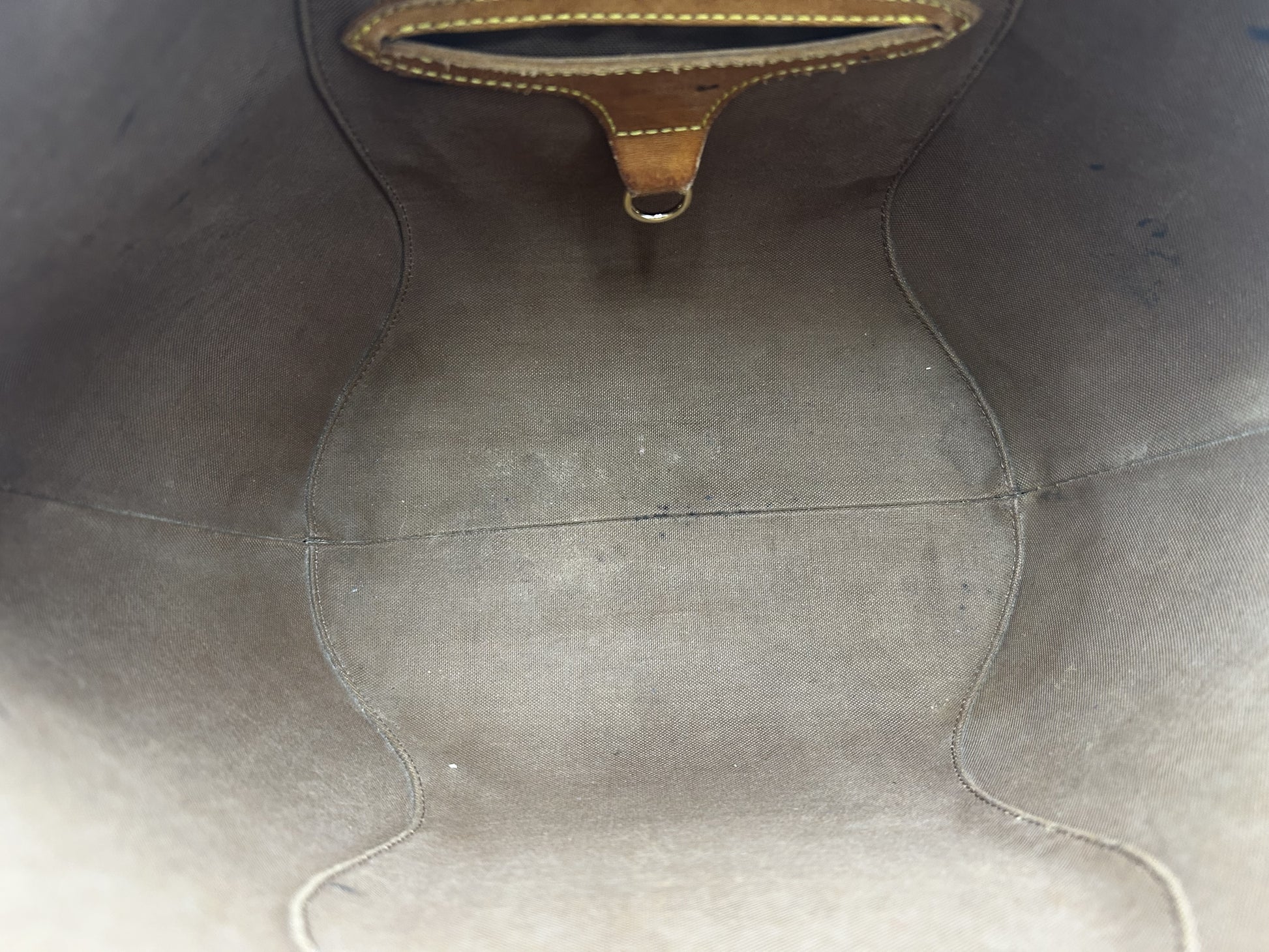 LOUIS VUITTON Ellipse Monogram Bag