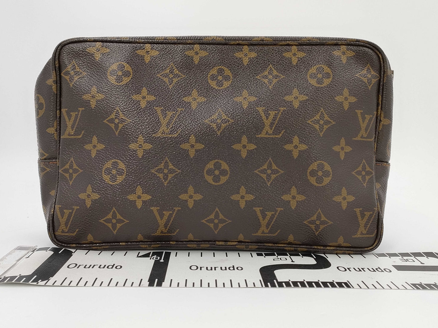 LOUIS VUITTON Monogram True Toilet 26 Second Bag 