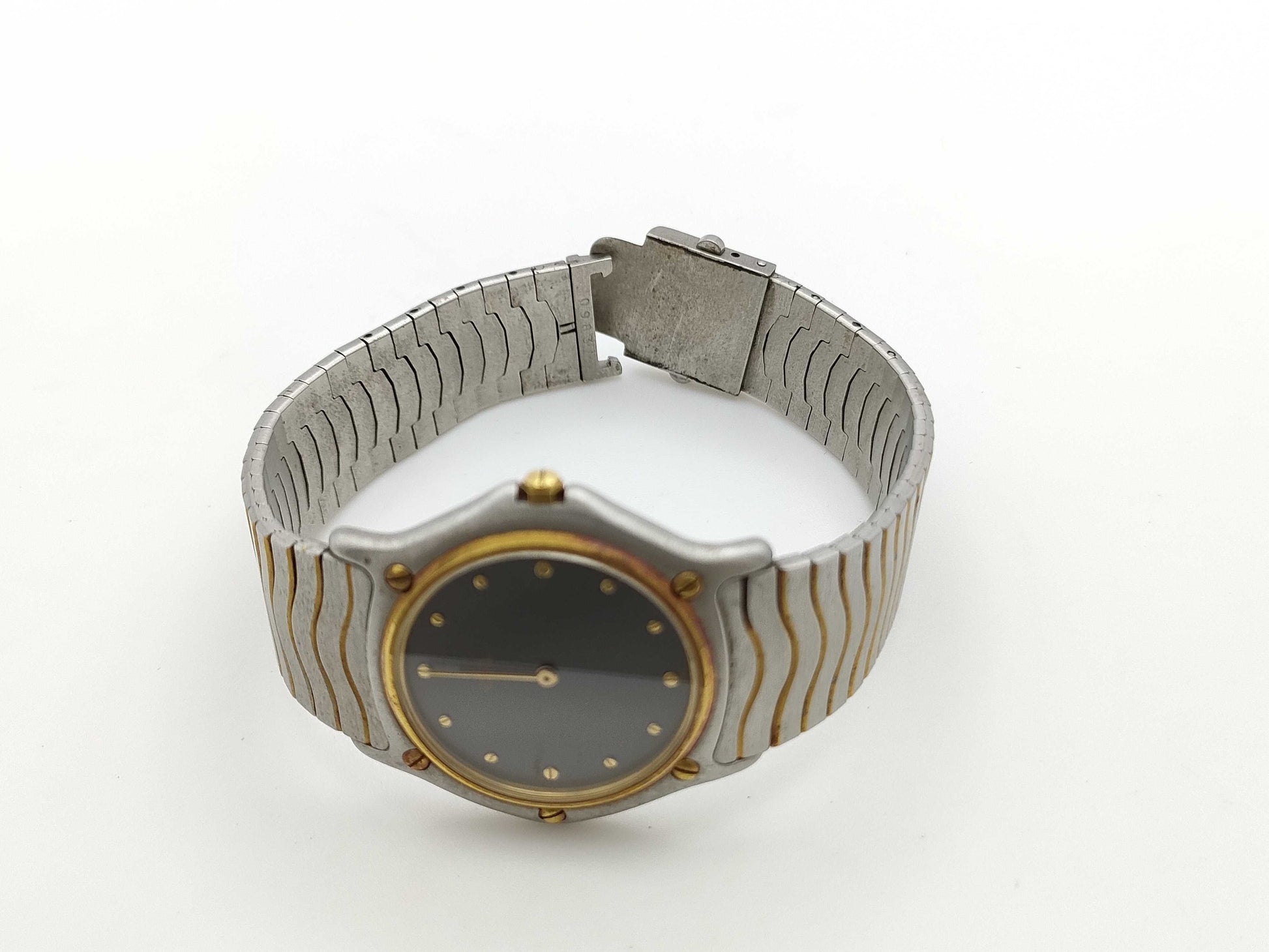 Others Evel Classic Wave 181909/17652 Quartz Immovable No Guaranteed Operation Boy's Watch