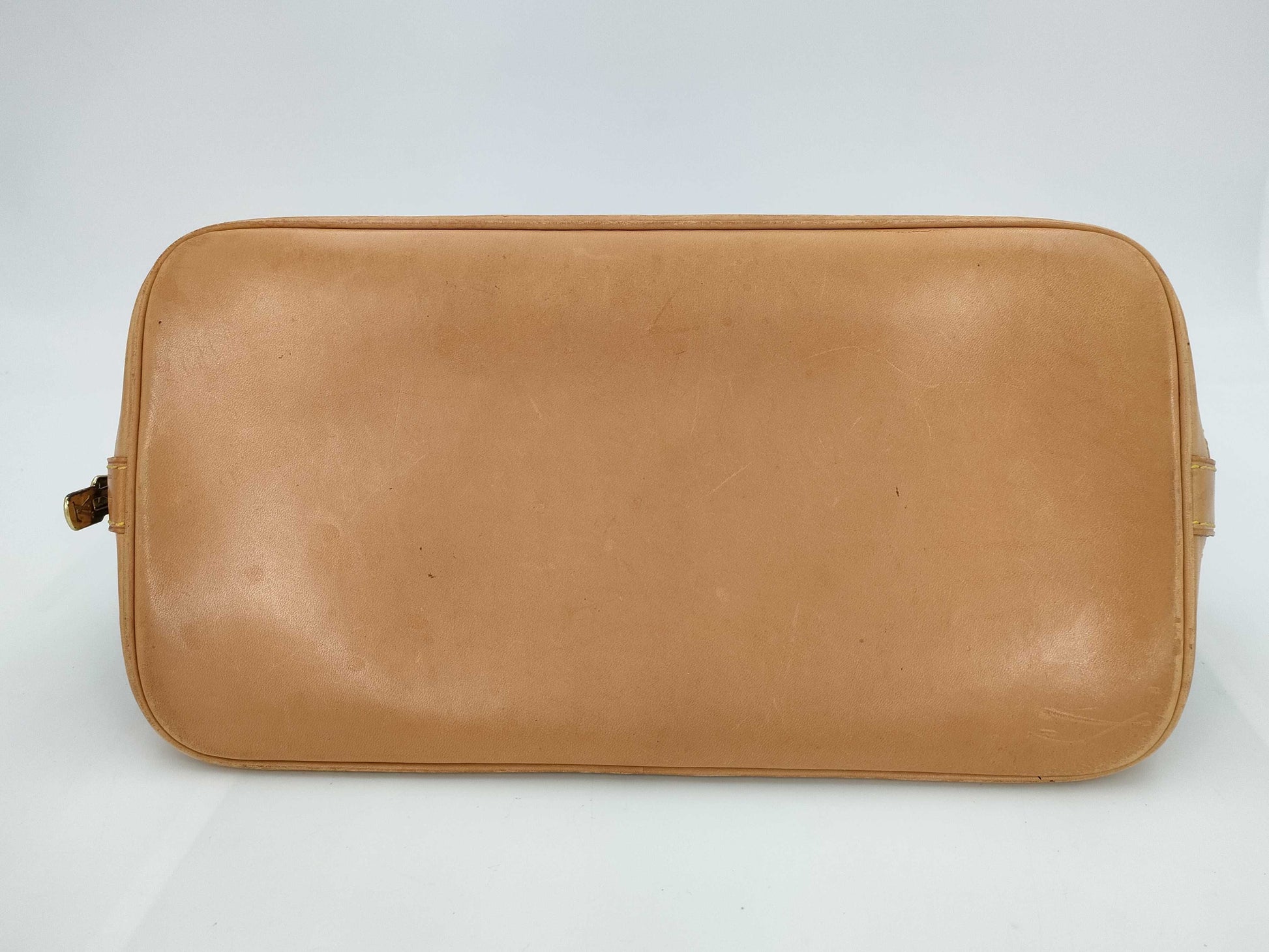 LOUIS VUITTON LOUIS VUITTON Monogram Louis Vuitton Alma Handbag Bag